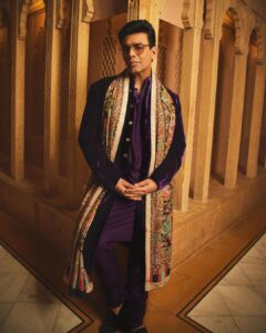Karan Johar Instagram - It was such a warm and intimate shaadi…. And it was the most fun to dress for mere do yaars ki shaadi! Blessings to Sid and Kiara and so much love to the maverick magician and marvellous @manishmalhotra05 @manishmalhotraworld for not only outdoing himself for the bride and groom but also giving me the most gorgeous ensembles to celebrate the loving couple!!!! Manish you’re the best! Love you!!! Styled by @ekalakhani managed by @len5bm 📷 @sheldon.santos