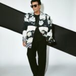 Karan Johar Instagram - Big Bossing it!!!! Styled by @ekalakhani in @twopointtwostudio 📷 @sheldon.santos