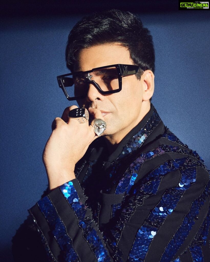 Karan Johar Instagram - Bling it on!!! Styled by @ekalakhani in @goyalkanika 📷 @sheldon.santos