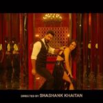 Karan Johar Instagram - Set the mood, turn up the volume and it’s time to groove!💥 #KyaaBaatHaii 2.0 song out now!! #GovindaNaamMera streaming from 16th December only on Disney+ Hotstar! #GovindaNaamMeraOnHotstar @disneyplushotstar @apoorva1972 @ajit_andhare @vickykaushal09 @bhumipednekar @kiaraaliaadvani @shashankkhaitan @harrdysandhu @tanishk_bagchi @nikhitagandhiofficial @jaani777 @bpraak @azeemdayani @thetusharkalia @viacom18studios @dharmamovies @mentor_disciple_films @sonymusicindia