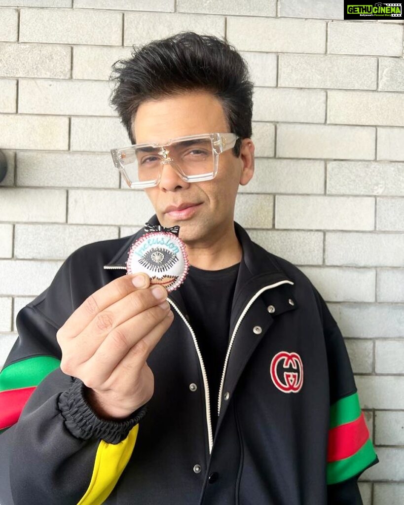 Karan Johar Instagram - I pledge to stand for a tomorrow that is inclusive — where dignity, diversity and acceptance co-exist. The Jai Vakeel Foundation, one of the oldest and largest not for profits, working in the space of intellectual disability, collaborates with Moonray, a mindful brand rooted in craft, innovation and compassion to bring together an aligned vision for inclusion. A world that has space for everyone in it. 1 in every 50 Indians, over 26 million individuals have Intellectual Disability (ID). Pledge to be a part of the story and become an ambassador of inclusion. #thejaivakeelfoundation #choosetoinclude