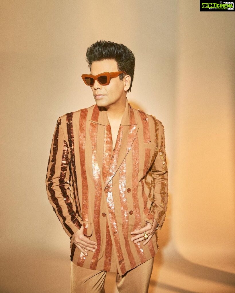 Karan Johar Instagram - Thank you @graziaindia for giving me the OG MAXIMILIST award! Go max or go home ! Only way to be!! In @goyalkanika styled by @ekalakhani make up @paresh_kalgutkar hair by @darshanyewalekar 📷 @sheldon.santos managed by @len5bm