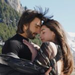 Karan Johar Instagram - For the love of snow clad mountains & flying sarees!!!!💜💜💜 Full behind the scenes out on Youtube now! #RockyAurRaniKiiPremKahaani, in cinemas 28th July. #RRKPK @aapkadharam #JayaBachchan @azmishabana18 @ranveersingh @aliaabhatt @apoorva1972 @ajit_andhare @_ishita_moitra_ @shashankkhaitan @gogoroy @somenmishra @ipritamofficial @arijitsingh @shreyaghoshal @amitabhbhattacharyaofficial @vaibhavi.merchant @dharmamovies @viacom18studios @saregama_official