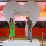 Kartik Aaryan Instagram - Opening our Hearts for you today 🤍 ADVANCE BOOKING OPEN TODAY (Link In Bio ) See you in 3 Days 🤞🏻 #SatyaPremKiKatha #29thJUNE
