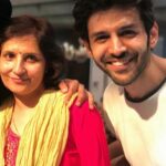 Kartik Aaryan Instagram – Some time ago during this month the Big C – ‘Cancer’ sneakily crept in and tried to rattle the lives of our family! 
We were frazzled and helpless beyond despair! 
But thanks to the willpower, resilience and never give up attitude of this fierce soldier – My Mom, 
we turned to the Bigger C- ‘Courage’ and marched with all our might and Won the dark but destined to win war!  What it taught us eventually and continues to teach us every day,  is that there’s no superpower bigger than the love and support of your family! ❤️
#SuperHero #CancerWarrior 🙏🏻