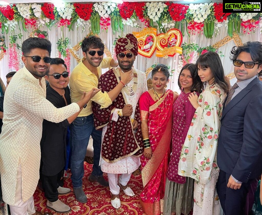 Kartik Aaryan Instagram - Congratulations Sachin aur Surekha ❤ Happy Married life ahead ❤