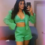 Kavya Thapar Instagram - 121 pounds of pure happiness and luck 🍀 . . . . . . . . . . . . . . . . . . . . . . . . . . . . . . . . . . . . #reels #reelsinstagram #reelsvideo #reel #reelitfeelit #réel #reelsindia #reelindia #reelkarofeelkaro #reelinstagram #actress #reellife #actresslife #actresslifestyle #explore #viralvideos #expression #feeling #dance #dancereels #feel #kavyathapar #kavyathapar20 #trendingreels #trending #trendingsongs #trendingnow #trend