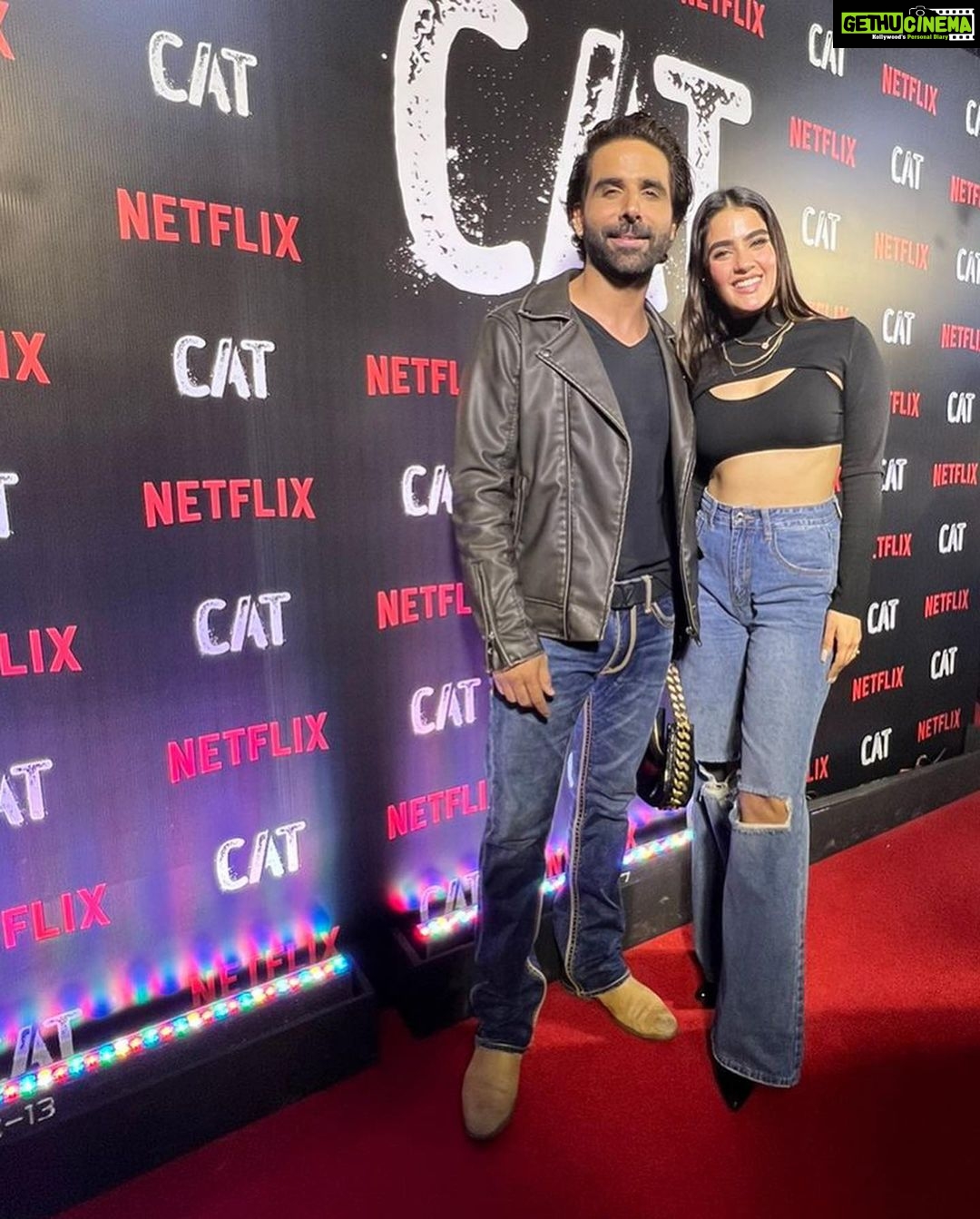 Kavya Thapar Instagram - About last night’s CATty behaviour with the best 😸🫶 #CATonNetflix on 9th December ‼️❤️ Mumbai, Maharashtra
