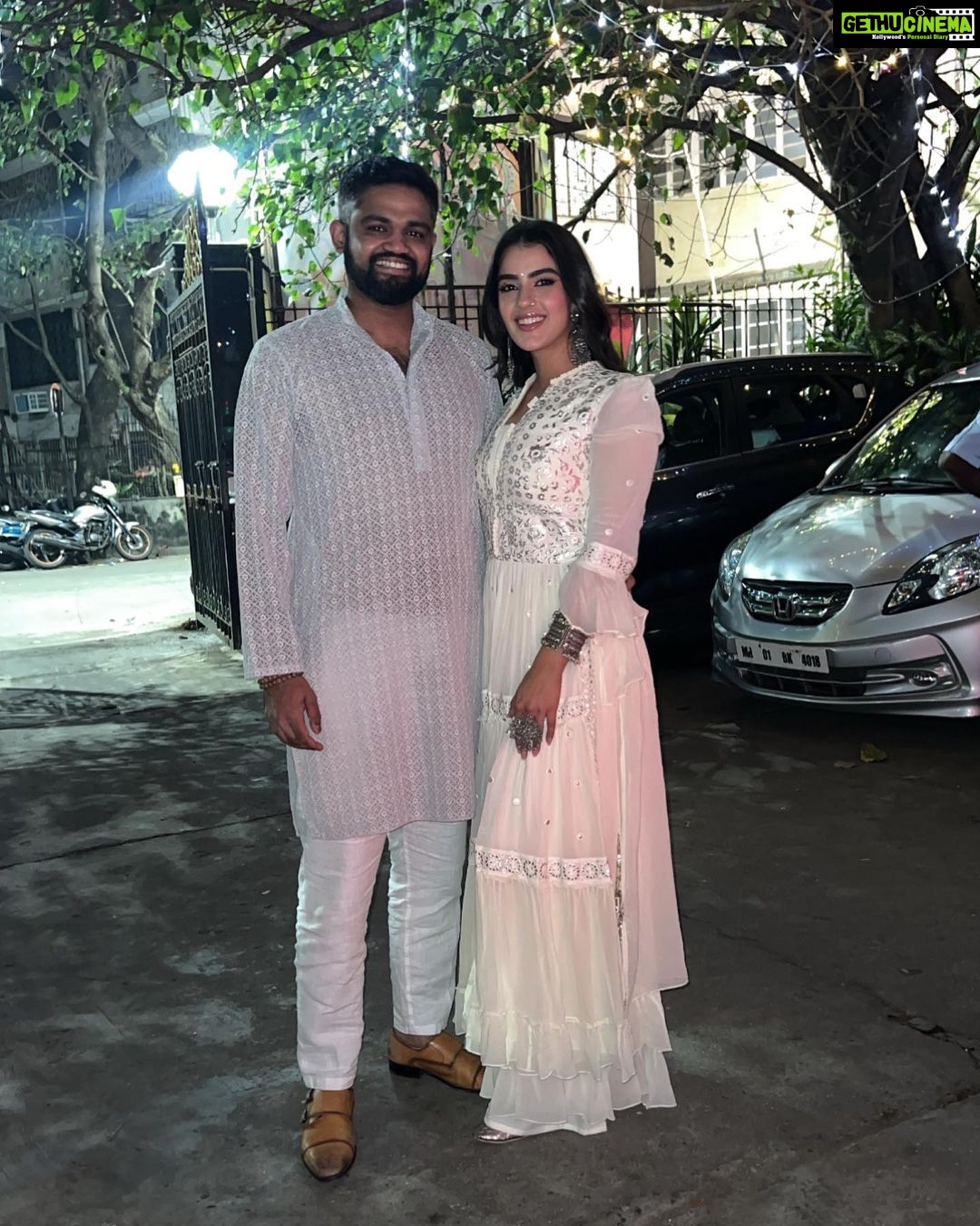 Kavya Thapar Instagram - Dil waali Diwali 🤍🪔♾