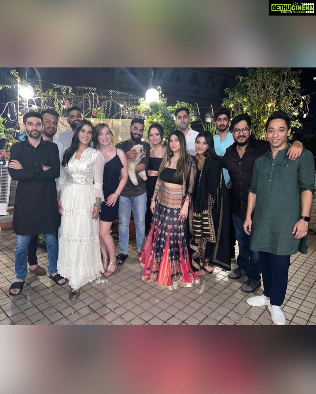 Kavya Thapar Instagram - Dil waali Diwali 🤍🪔♾