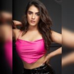 Kavya Thapar Instagram - Not your regular Tuesday! . . TEAM Shot by - @amyn.hooda Hmu - @priyankachourasia342 Styling - @kavyathapar20 (me) Agency - @runwaylifestyl @runwaylifestylstudio @varunkatoch06 @jaikishenraheja ✨ #instagood #ootd #photooftheday India