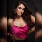 Kavya Thapar Instagram - Not your regular Tuesday! . . TEAM Shot by - @amyn.hooda Hmu - @priyankachourasia342 Styling - @kavyathapar20 (me) Agency - @runwaylifestyl @runwaylifestylstudio @varunkatoch06 @jaikishenraheja ✨ #instagood #ootd #photooftheday India