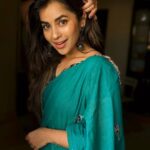 Komalee Prasad Instagram – Happy makara sankranti 🌿 🪁🌾

Outfit – Amma’s saree ♥️