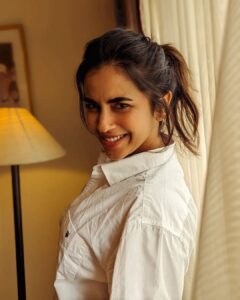 Komalee Prasad Instagram - Mood - I love it when you call me senorita 🎵♥️🪄