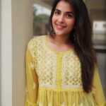 Komalee Prasad Instagram – Let me be a retro melody ♥️🌟🦋🌈

#newbeginningsahead