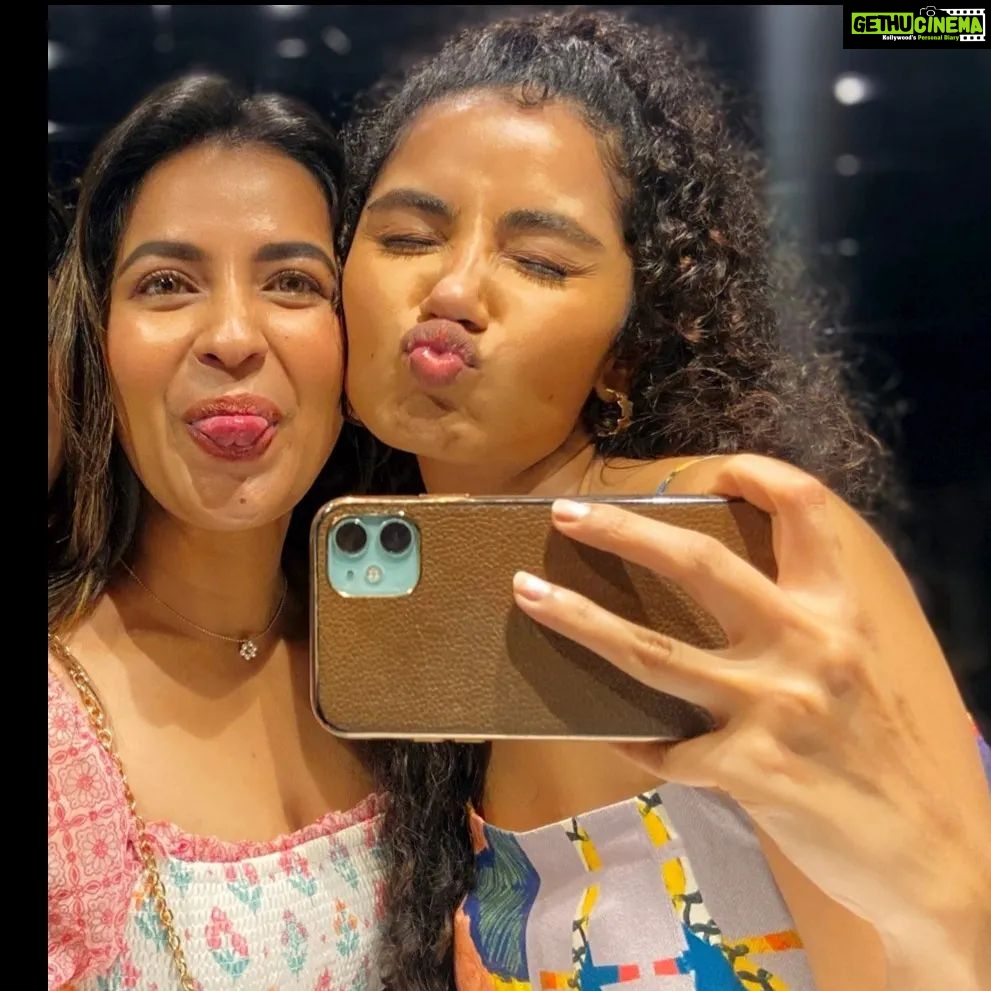 Komalee Prasad Instagram - Happy birthday @anupamaparameswaran96 🎂 From planning 100 trips to not being able to make it to atleast one... From calling each other on video and audio calls but leaving it unattended... From saying " let's meet up for a coffee tomorrow" to just drinking it on our respective shooting sets... We are perfect friends ❤️ But i love you and will celebrate every single achievement and failure of yours just like you do!! Have a great one my love 🤗