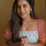 Komalee Prasad Instagram – @komaleeprasad is here talking about her romantic firsts while spilling the beans on why #Sasivadane is the perfect romantic movie for you. 
Sasivadane coming soon to #PVR. 

#SasivadaneMovie #RomanticMovie #ValentinesAtPVR #KomaleePrasad #Sriman #RakshitAtluri