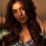 Komalee Prasad Instagram - Chocolate -y 🍫🍫🍫 📸 @anuragkamilla Muh @makeupbyajitha Hair @sriniwas_bridal_makeover
