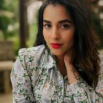 Komalee Prasad Instagram - Different moods..same day..✨✨ All of me..all at once.. 💖💖💖 #weekend