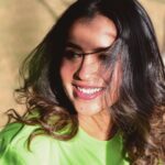 Komalee Prasad Instagram - Is there any fruit in green other than green apple ? 🍏🍏🍏 Clicked by @vishnu.clicks Makeup @rameshkumar8501 Hair @srinivas__hairstylist