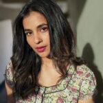 Komalee Prasad Instagram - Let me be your sunshine ☀️❤️🌈🦋 #goldenhour Makeup @makeupbyramakrishna Hair @raghavacharyramoju