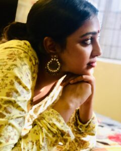 Lakshmi Menon Instagram - Ini enthu thenga post cheyum ??? 🤓content kshaamam guyzzzz

📸 @bijudhwanitarang