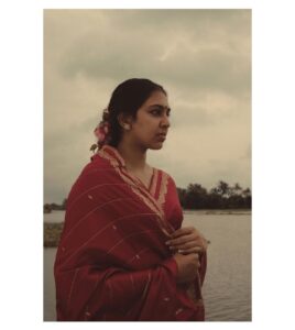 Lakshmi Menon Instagram - 𝘚𝘪𝘭𝘦𝘯𝘤𝘦 𝘪𝘴 𝘵𝘩𝘦 𝘮𝘰𝘴𝘵 𝘱𝘰𝘸𝘦𝘳𝘧𝘶𝘭 𝘴𝘤𝘳𝘦𝘢𝘮

Photography : @vaffara_ 

Stylist: @asaniya_nazrin 

MUA : @rizwan_themakeupboy 

Outfit: @dhaga_ki_kahani 

Production : @vaffaraproductions 

Postproduction: @iamvysak 

Movie: @sravan_clt