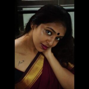 Lakshmi Menon Instagram - 𝘉𝘭𝘰𝘰𝘮 𝘸𝘪𝘵𝘩 𝘨𝘳𝘢𝘤𝘦🌺

Photographed by : amazing @priyaabhishekjoseph ❤️

#lakshmimenon #sari #portraitphotography #powerofpositivity #bindi #portraiperfection #womenempowerment