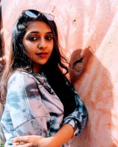 Lakshmi Menon Instagram - 🦋

Pc: @rhisvan 

#lakshmimenon #blue #retrostyle #sweatshirt #portrait_shots #loveyourself