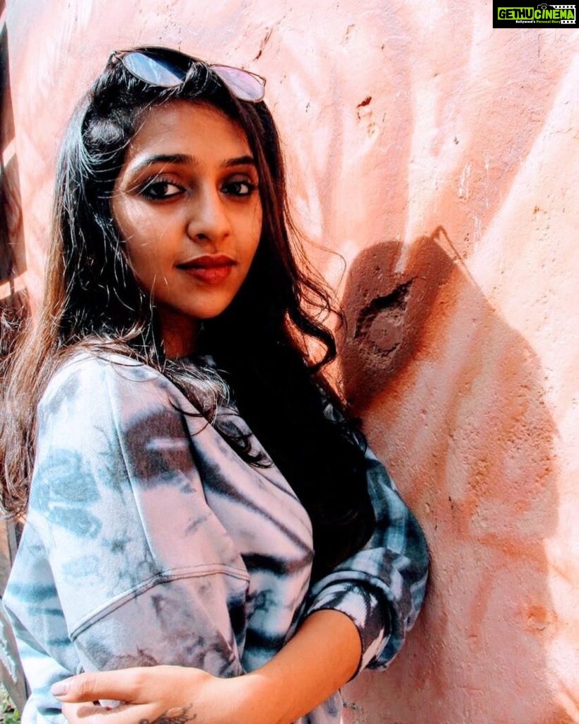 Lakshmi Menon Instagram - 🦋 Pc: @rhisvan #lakshmimenon #blue #retrostyle #sweatshirt #portrait_shots #loveyourself