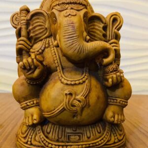Lakshmi Menon Instagram - Some memories are unforgettable and exceptional. They remain emotionally rewarding and pleasing. This vinayaka chaturthi reminded of  such a beautiful memory.. the gift I received from my guru Sri Vempatti Ravi Sankar garu....an idol of Ganapathi...which is not a material object,it is the blessings and wishes of my Guru🙏.On this auspicious day,wish you all a prosperous delightful and successful life ahead .Let God vinayaka  remove all your hurdles and hindrances and fill your life with love and happiness.

#vinayaka #vinayakachathurthi #lordganesha #blessingsuponblessings#gurublessings