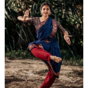 Lakshmi Menon Instagram - 𝓓𝓪𝓷𝓬𝓮 𝓶𝓸𝓭𝓮  2/3

#kuchipudi #dancesaree #kuchipudiglobal #dancephotography #kuchipudi_grama #indianclassicaldancer #dancersofinstagram #chilankalove #dancemudras