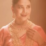 Madhuri Dixit Instagram - “Elegance is the only beauty that never fades” - Audrey Hepburn #saturday #saturdayvibes #reelsinstagram #reelsindia #explore #explorepage #bts