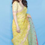 Madhuri Dixit Instagram - Felt cute will not delete later 😉 #wednesday #wednesdaywisdom #wednesdaymood #reels #reelsinstagram #fyp #explore #explorepage #outfits