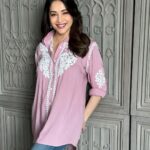 Madhuri Dixit Instagram – Looking for magic in every moment ✨

#sunday #sundayfunday #sundaymood❤️ #smilemore #picoftheday #happysoul