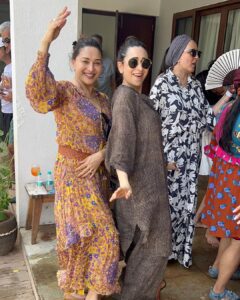 Madhuri Dixit Instagram - Dance of E̶n̶v̶y̶ Friendship ✅🧡✨🤗 #dtph #dancepartner #forever