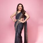 Madhuri Dixit Instagram - Good to see so many bright entrepreneurs at the Global Excellence Awards. Thank you Brand Empower for inviting me to be guest of honour at your event. #wednesday #wednesdayvibes #globalexcellenceawards #brandempower #sareelove