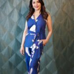 Madhuri Dixit Instagram - Let the sky remind you, it’s okay to feel blue 💙 #wednesday #midweek #wednesdaywisdom #picoftheday #blue