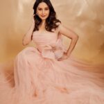 Madhuri Dixit Instagram - Fly me to the moon 🌙 #allaboutyesterday #hellomagazine #awardshow #monday #pink #dreamy #mondaymood