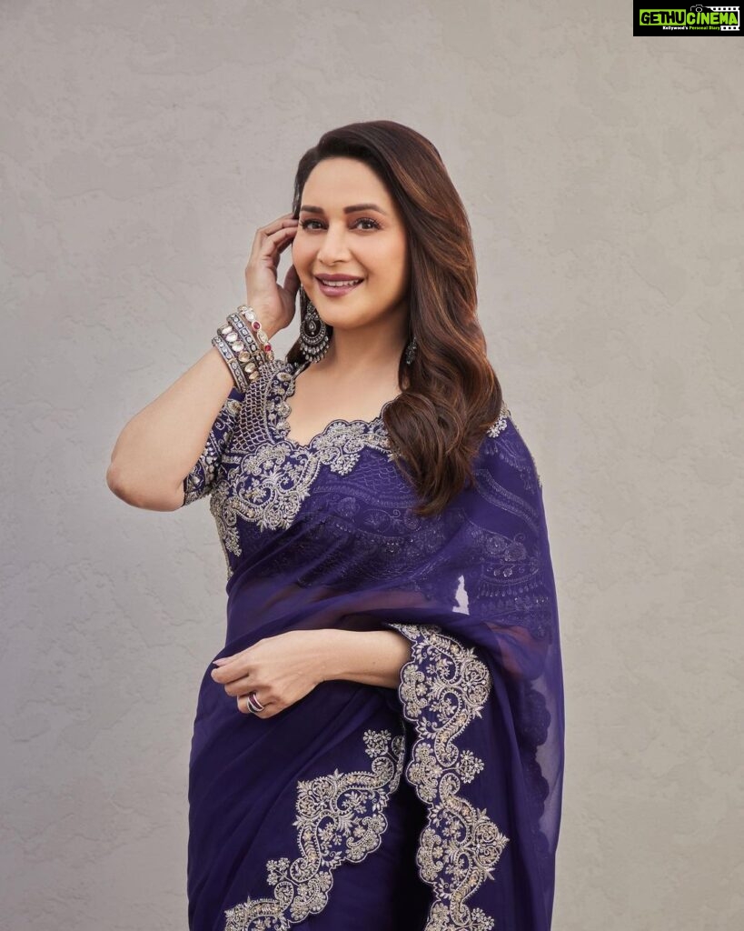 Madhuri Dixit Instagram - Drop by and get to experience of the new store Pernia’s Pop-Up Studio at the Indian Handicrafts Emporium, New Delhi. Opening with a bang with stunning designer pieces! @perniaspopupshop #perniaspopupshop #storelaunch #delhi #friday #fridayvibes #photooftheday