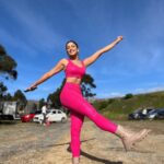 Madhuurima Instagram - Well, do u feel love when u see pink ??? @stylebysaachi @sanzimehta @colorstv @voot #kkk13 #khatrokekhildi