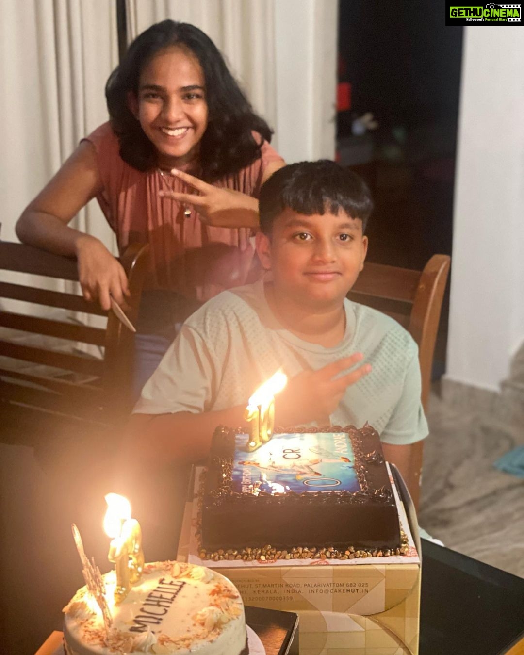 Madonna Sebastian Instagram - Birthday Darling!!!! @michelle__sebastian 🎉🥰❤️ Celebrating with Andrae @andmarc1918 ❤️🎁