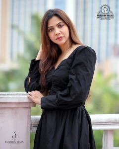 Madonna Sebastian Instagram - WIBlack ♠️ @prasobh__kailas #blackaesthetic #fashion