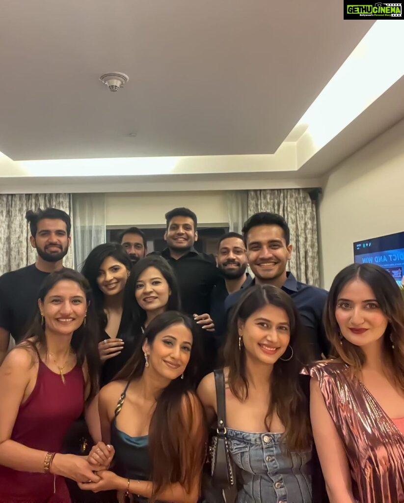 Maera Mishra Instagram - Thanks a lot guys for making it so special ❤️🥹 #birthday #turned26 #family