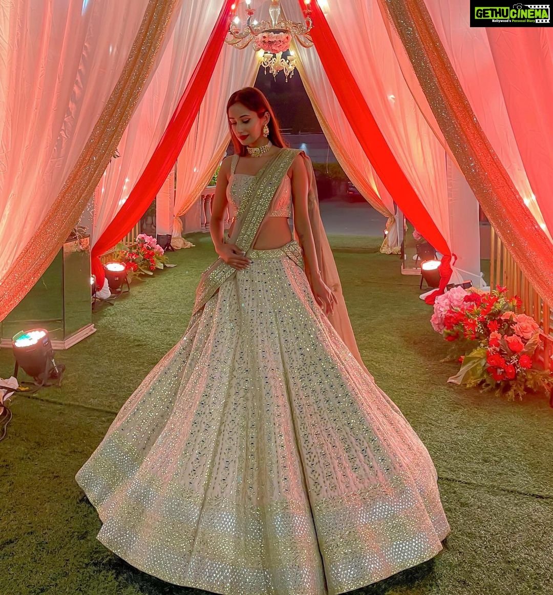 Maera Mishra Instagram - There is always a reason to smile. Our Outfits by @rosecreationsludhiana ❤️