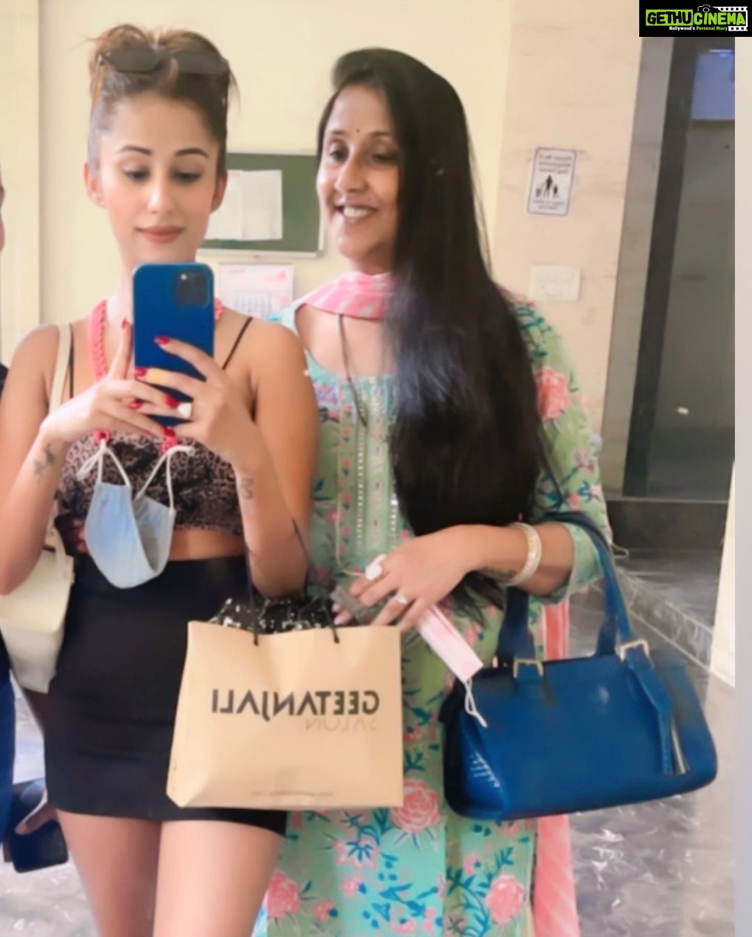 Maera Mishra Instagram - Happy Mother’s Day Mumma, I Love You❤️ @kalpanamishraa23 #mothersday
