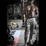 Mahendran Instagram - One day reality will be better than your dreams - MSD Me vs Me 🖤 #justfit #sunday #MM