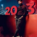 Mahendran Instagram - Thank you UNIVERSE 🫰 Guys HAPPY NEW YEAR 2023 🥳 Love you ❤️ #1111 #love #peace #2023 #mastermahendran Edit - @sabadesigns213 🫶 EARTH