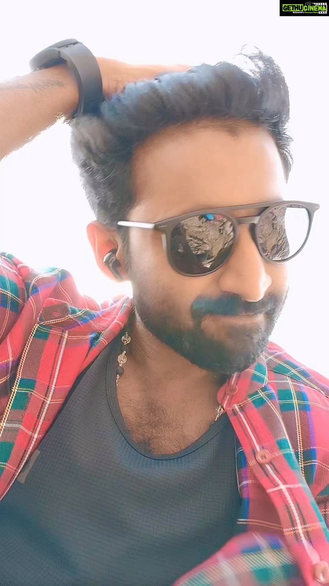 Mahendran Instagram - Enjoy it while it lasts 😎🌍
