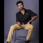 Mahendran Instagram – Eagles don’t flock, you have to find them one at a time 🖤

Studio – @njsatz @njstudios_7159
Stylist – @mageshwaro6